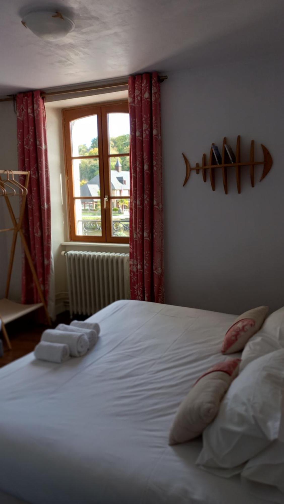 Le Poisson Ivre Bed & Breakfast Dinan Luaran gambar